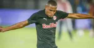 Jhon Jhon tem negociação avançada e pode deixar o Red Bull Bragantino