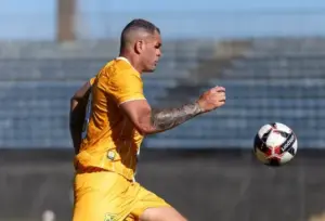 CANDANGÃO: Brasiliense goleia o Brasília na estreia