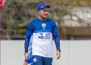 Catarinense: Após vitória no clássico, técnico do Avaí projeta duelo contra a Chapecoense