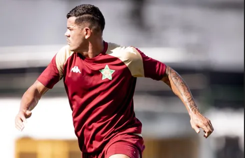 Jadson Cristiano projeta Portuguesa-RJ contra o Flamengo no Carioca