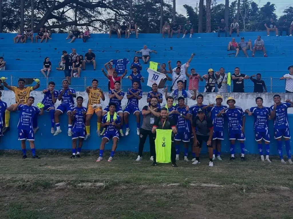 Ônibus delegação Águia-PA sofre acidente