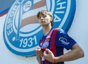 Lateral do Bahia é regularizado e pode fazer estreia