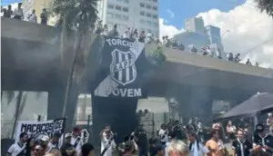 Torcidas de Campinas 'pintam' as ruas  antes do dérbi