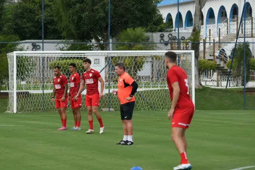 Técnico Portuguesa avalia preparação