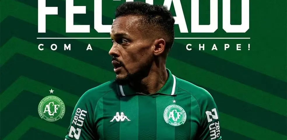 Bruno Pacheco é oficializado como reforço da Chape (Foto: Divulgação-Chapecoense)