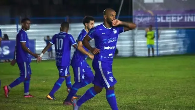 Vitória vence estreia Capixaba