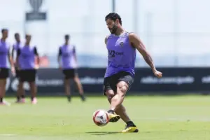 Hulk critica diretoria do Atlético-MG: 'Não me coloquei no mercado e não sei o que querem'