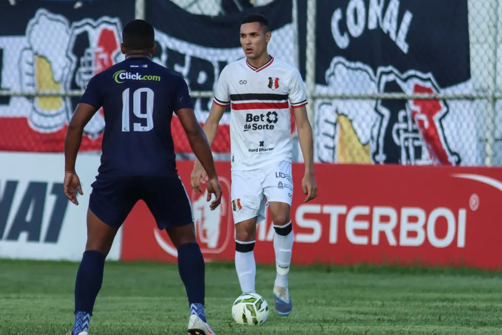 PERNAMBUCANO: Santa Cruz larga na frente por vaga na semifinal