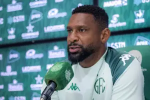 Guarani ganha reforço para duelo na Copa do Brasil