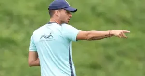 Botafogo recebe apelo do técnico para não negociar jogadores