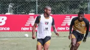 São Paulo volta a contar com André Silva após longa recuperação