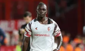 Athletico e Estudiantes divergem sobre fim da negociação por Cetré