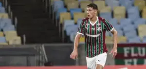 Fluminense perde Bernal, mas pode ter Acosta contra o Vasco