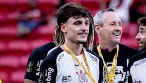 Corinthians garante permanência de Bidon após título da Supercopa