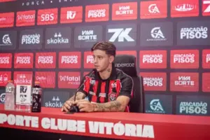 Reforço do Vitória, argentino Tarzia destaca 'passo importante'