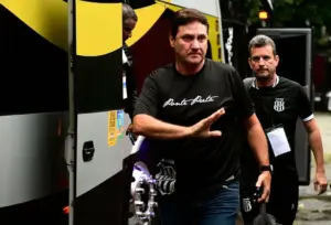 Ponte Preta encaminha acerto com novo técnico