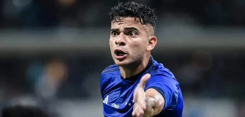 Bruno Rodrigues em ação (Foto: Gustavo Aleixo-Cruzeiro)