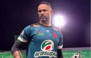 Goleiro Bruno sai no BID e deve pegar time paulista na Copa do Brasil
