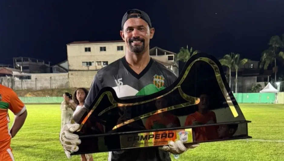 Acreano: Vasco acerta a contratação de goleiro Bruno, ex-Flamengo