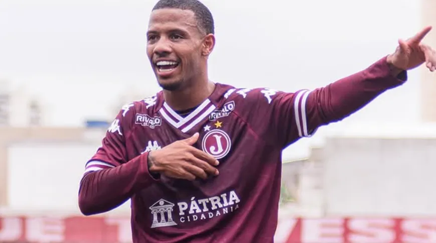 Ponte Preta negocia a contratação de Paulinho, do Juventus - Foto: Reprodução/Instagram @paulinhoc53