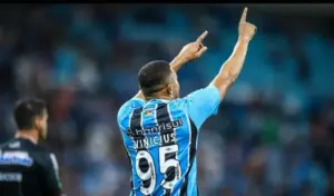 GAÚCHO: Grêmio vence freguês e está na semifinal