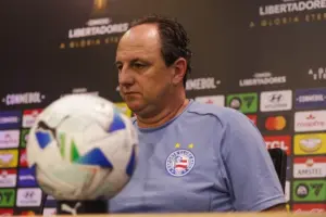 Após eliminação do Bahia na Libertadores, Ceni enfrenta turbulência