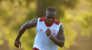 Athletico desiste de atacante colombiano após exames médicos