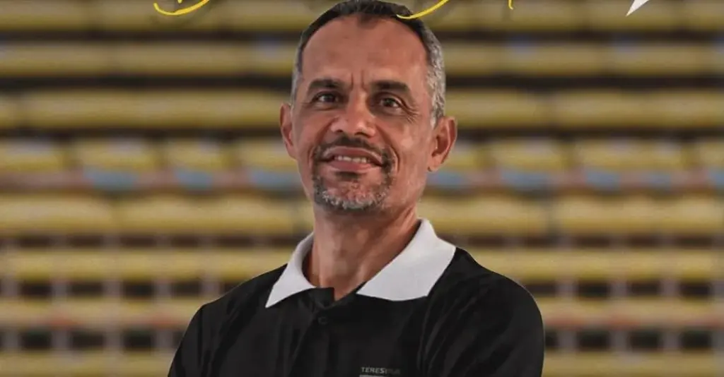 Piauiense: Teresina oficializa o técnico Daniel Brito e mira arrancada
