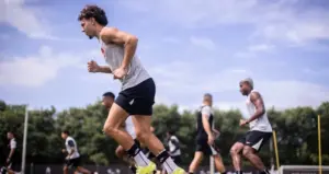 Vasco corre contra o tempo para contratar novo treinador