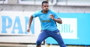 Grêmio anuncia a rescisão de contrato com o meia Edenílson