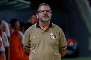 Enderson Moreira analisa empate do Novorizontino e classificação