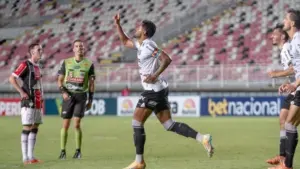 CATARINENSE: Figueirense supera o Joinville e segue vivo contra o rebaixamento