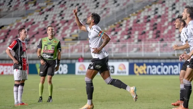 CATARINENSE: Figueirense supera o Joinville e segue vivo contra o rebaixamento (Foto: Patrick Floriani/FFC)