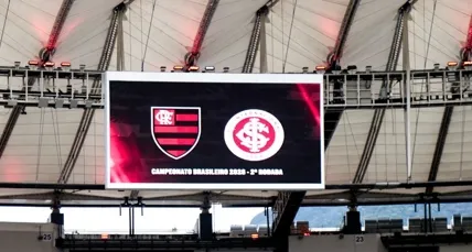 Flamengo x Internacional coloca em campo realidades financeiras opostas