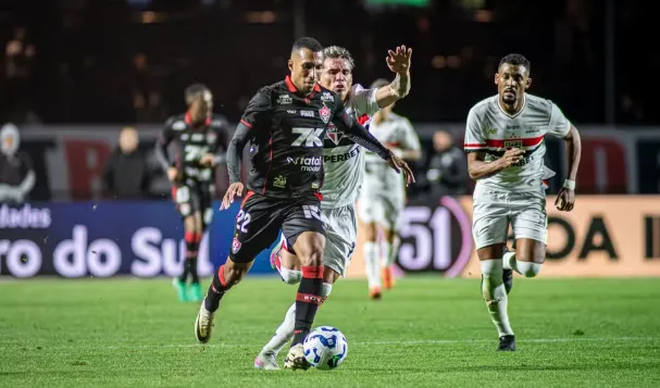 Fortaleza contrata Lucas Braga