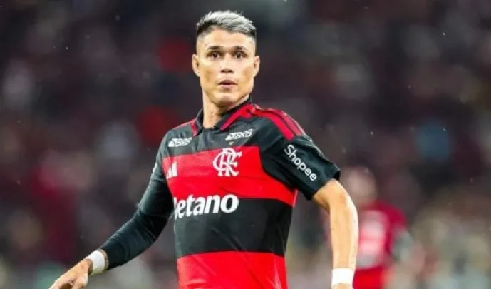 Flamengo não aceita liberar atacante ao Atlético-MG