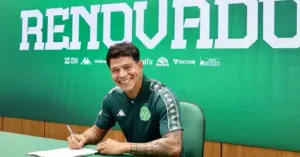 Chapecoense renova com Giovanni Augusto até 2027