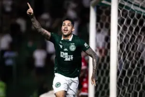 GOIANO: Goiás vence clássico contra o Vila Nova e assume liderança