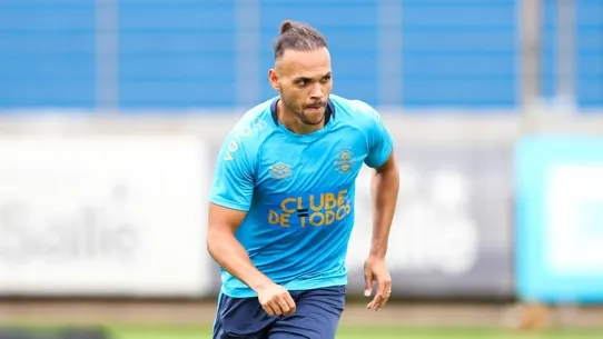 Grêmio tem retorno de Braithwaite aos treinos no CT