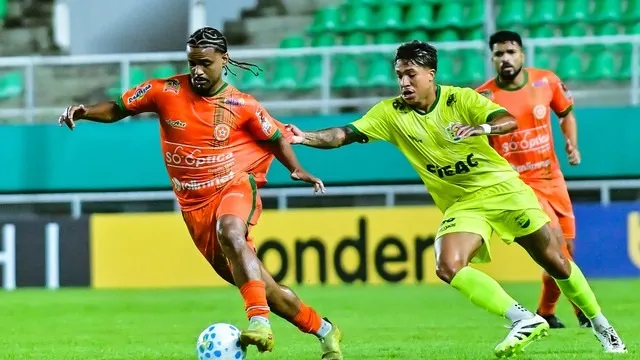 Galvez 1 (2) x (3) 1 Guaporé - Goleiro brilha em classificação nos pênaltis (Foto: Arquivo pessoal/Sueli Rodrigues)