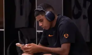 Corinthians vê Pedro Raul e Gui Negão disputarem vaga de Yuri Alberto