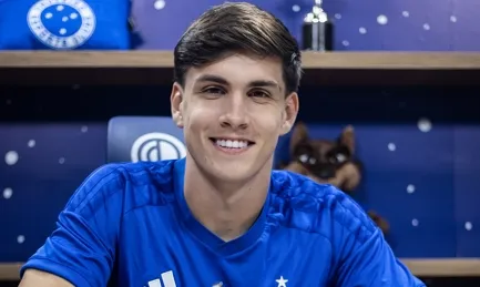 Cruzeiro renova com cria da toca e garante promessa até 2030