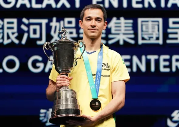 Hugo Calderano se torna o numero 2 do mundo