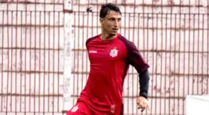 Paulista A4 RIVALO: Comercial acerta com meia e busca mais dois reforços para compor elenco