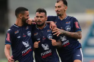 Maguary 1 x 0 Laguna - Azulão não cai na dieta do Laguna e confirma classificação