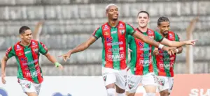 Taquaritinga 3 x 0 Penapolense - Líder “pipoca” em jogo de um time só!