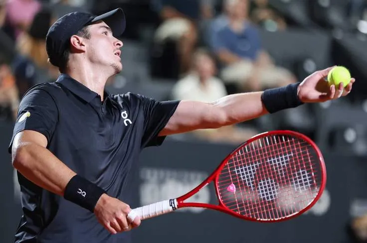 João Fonseca é eliminado por peruano  no Rio Open