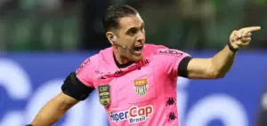 Árbitro se desculpa após polêmica em clássico entre São Paulo e Santos no Paulistão