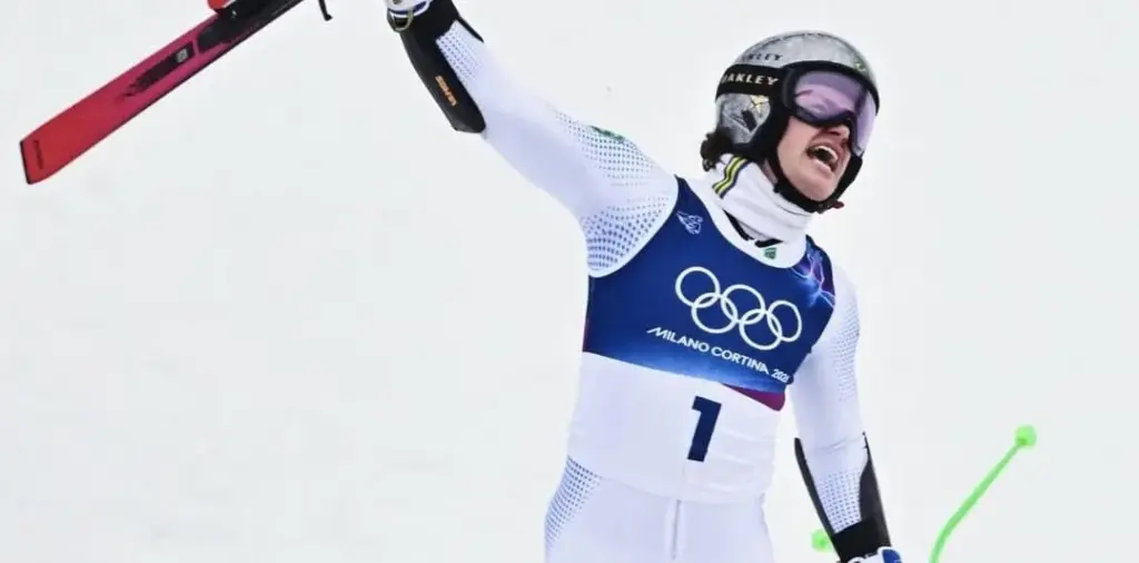 Lucas Braathen se emociona após ouro inédito: 'Inspiração para crianças'