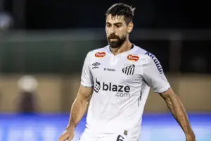 Luan Peres detona bobeiras do Santos e faz alerta após derrota